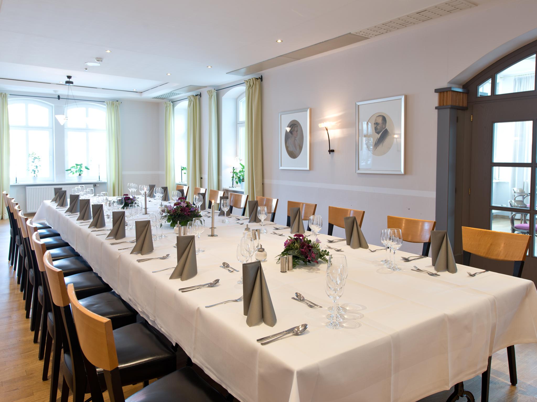 Hotel Kaiserin Augusta